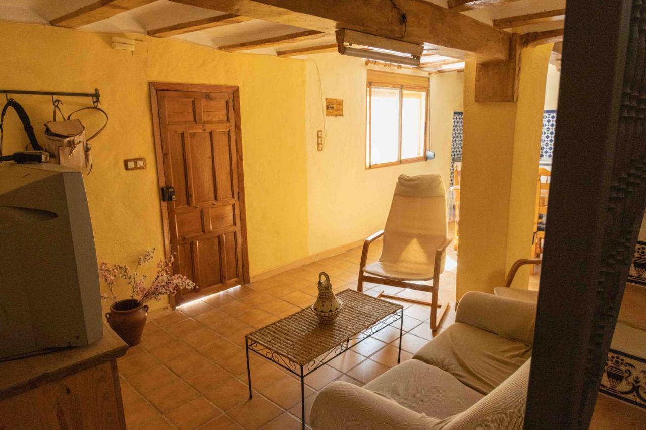 Mas De Bondia - Casa Herrero Alpuente Buitenkant foto